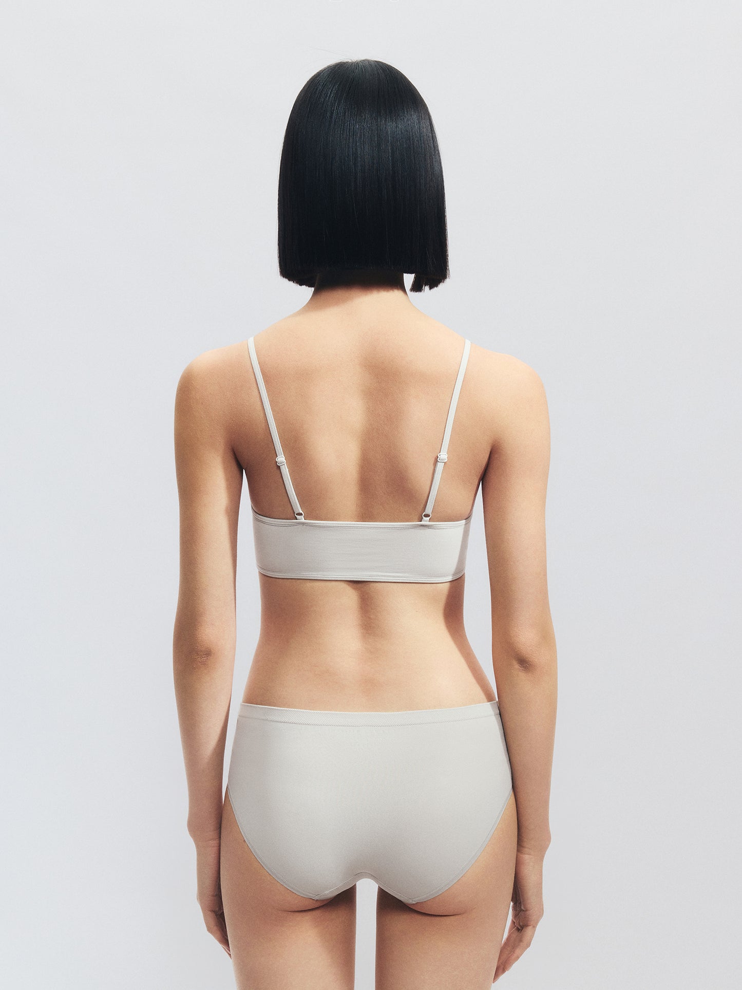 GREEEN Deep V-Neck Vest Bra - The Blender