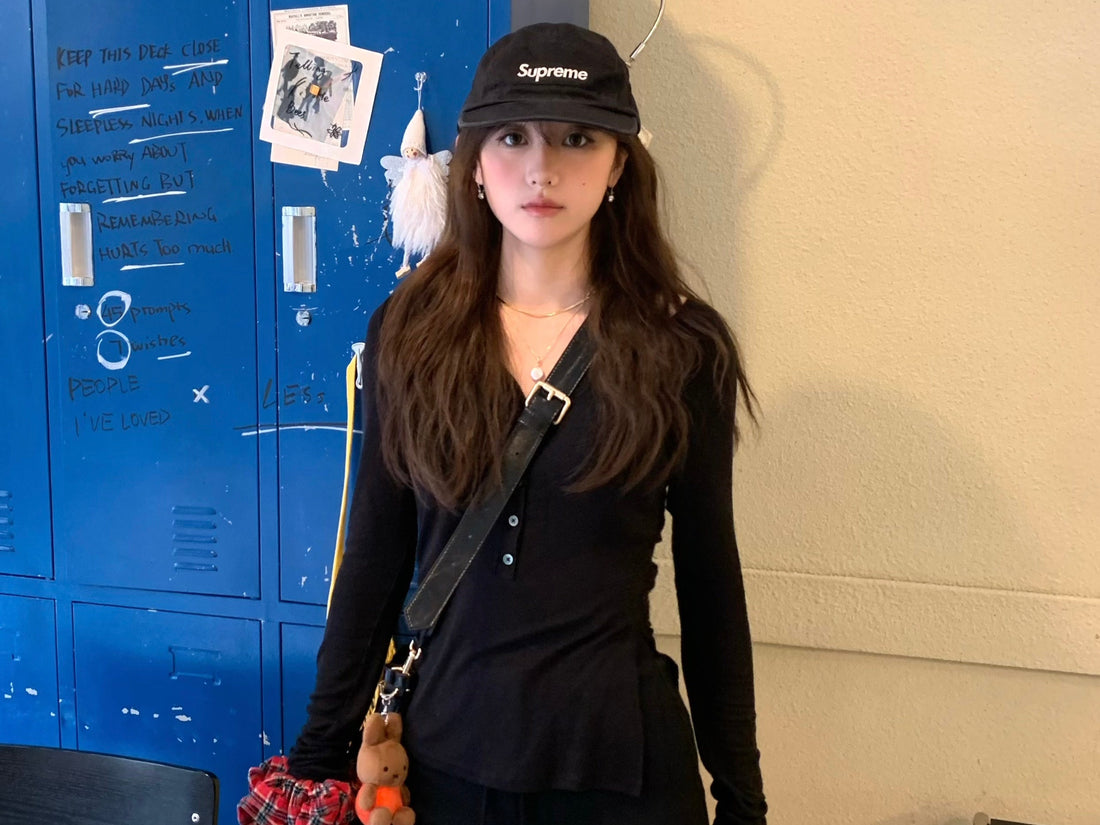 Comfy Black Tee for Effortless Style