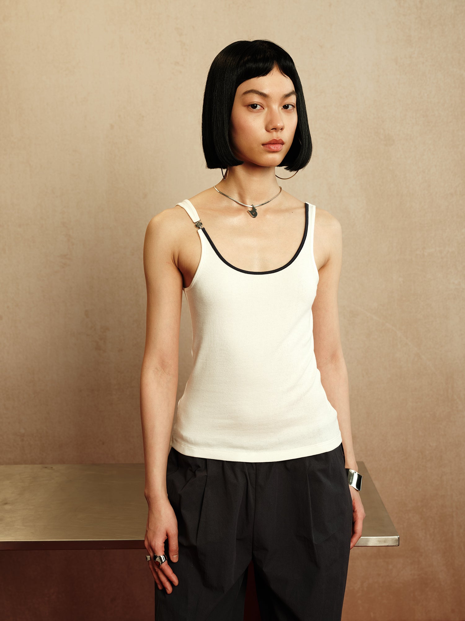 Contrast Trim Open Back Loose Fit Cami Top - The Blender