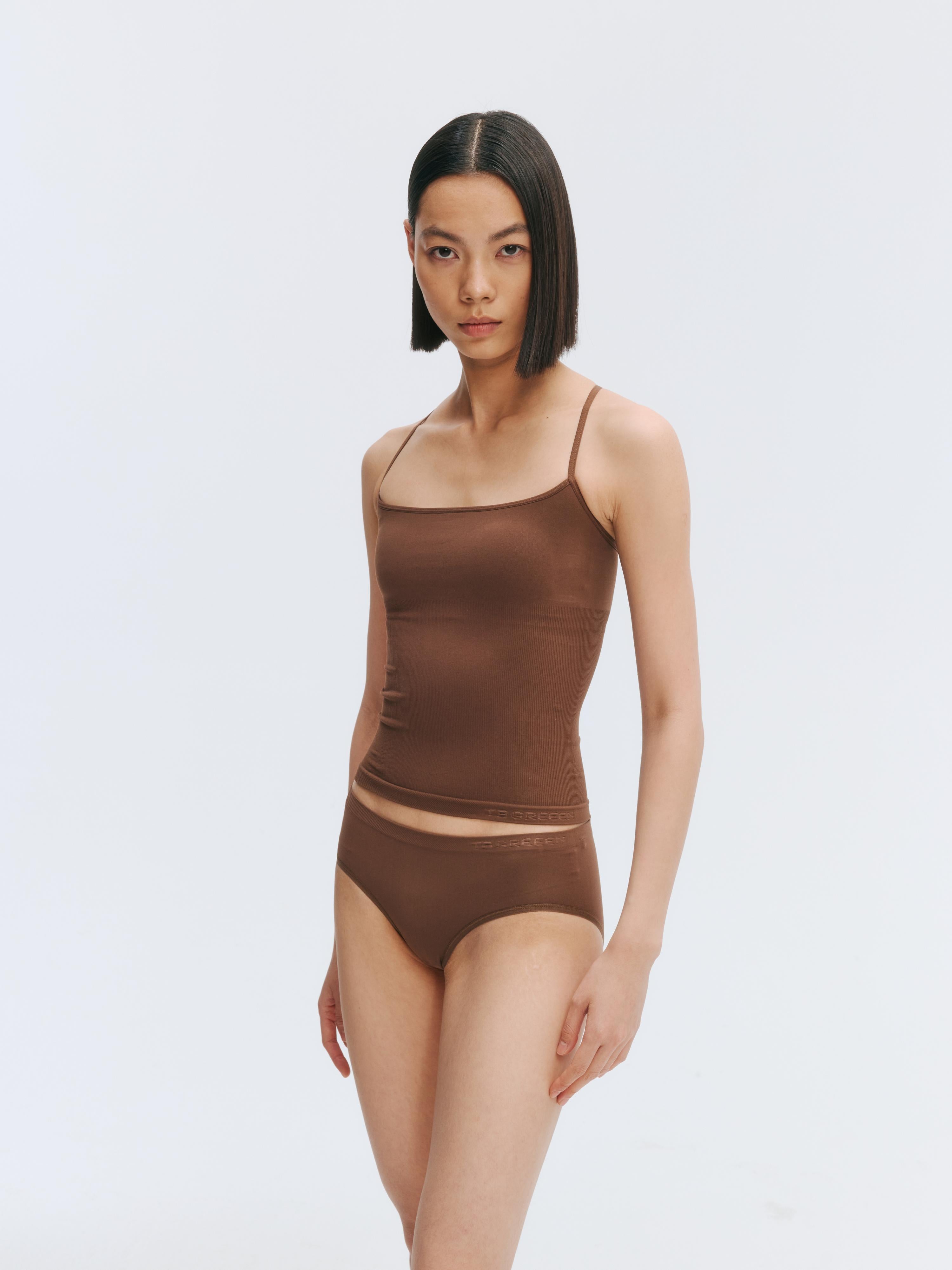 GREEEN High-Stretch Convertible Cross Strap Camisole – The Blender