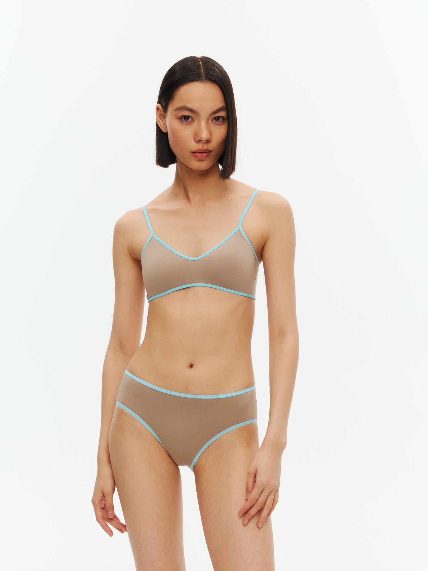 Contrast Color Comfort Low-Rise Briefs - The Blender