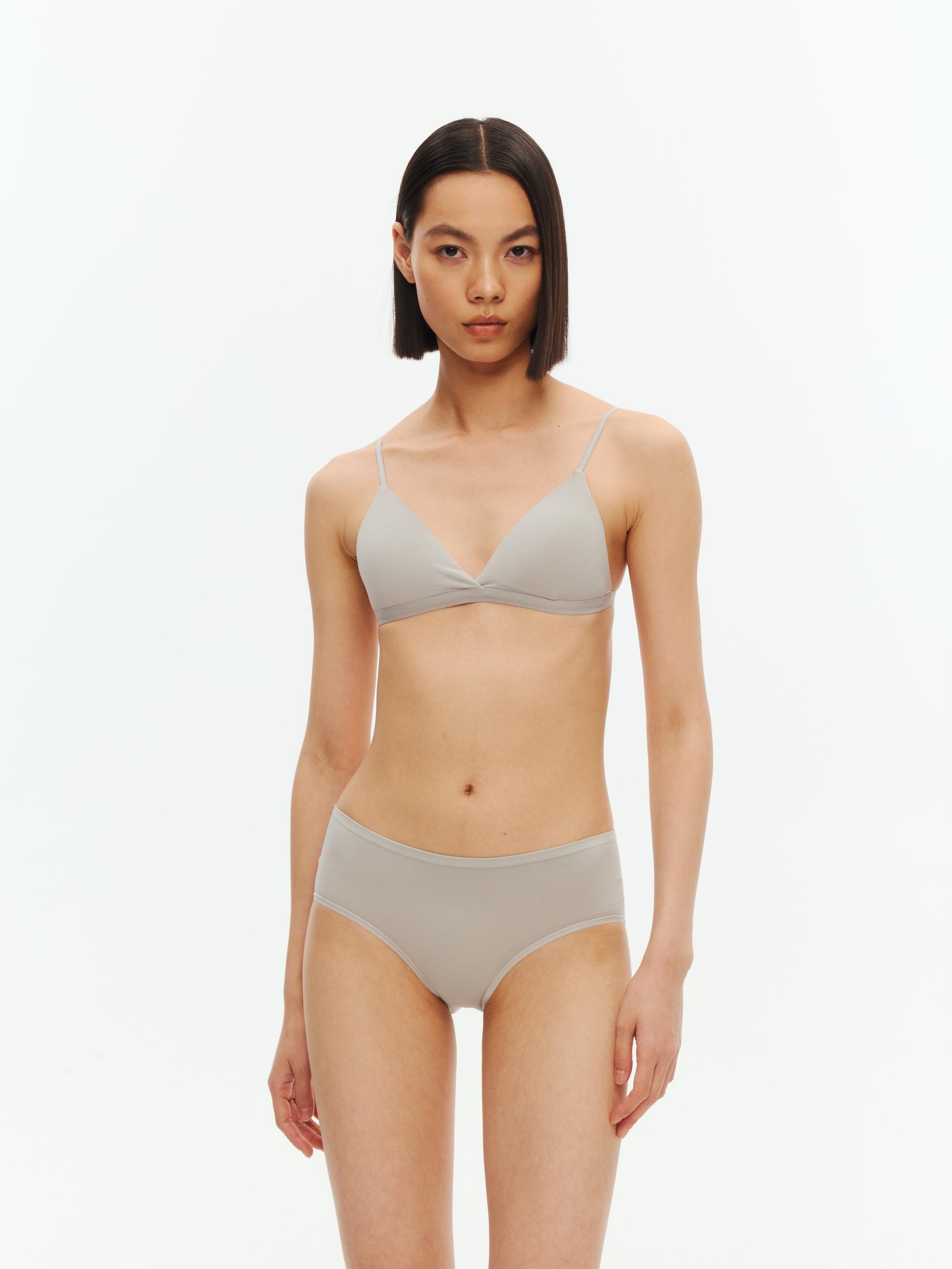 Solid Mid-Rise Briefs - The Blender