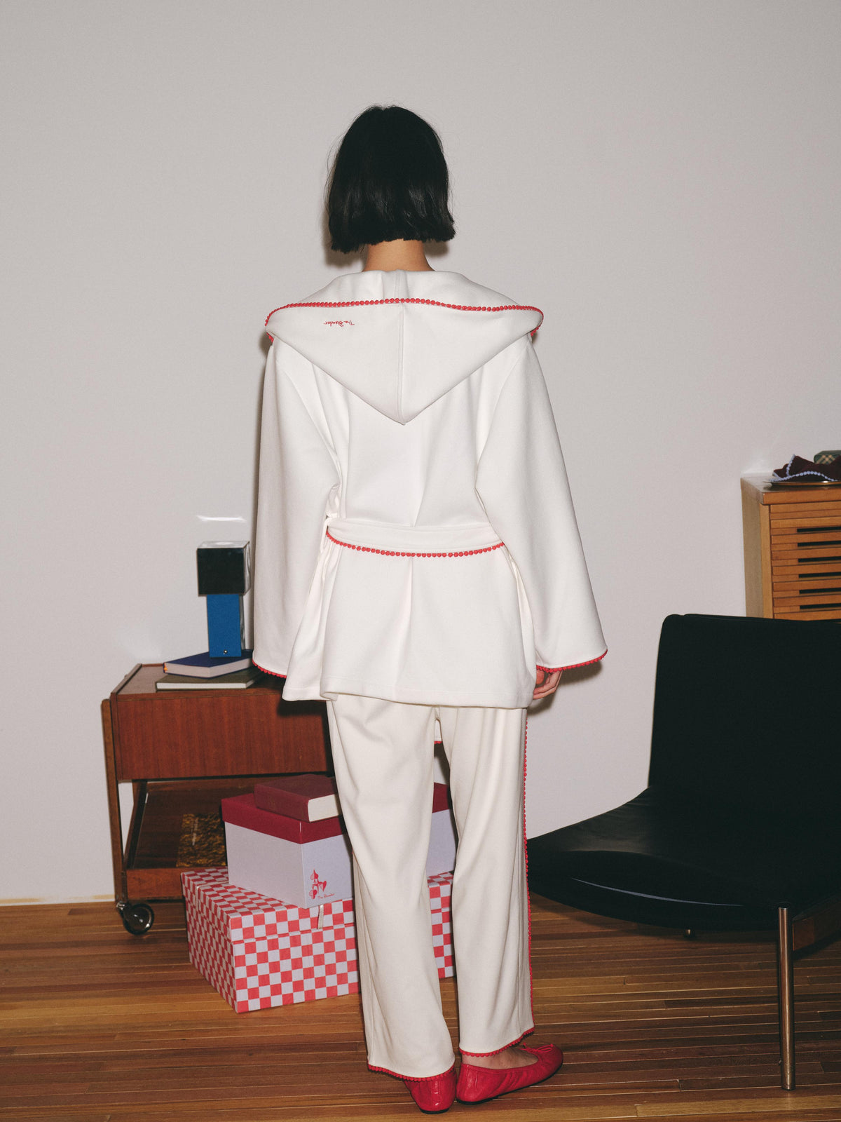 Contrast‑Color Lace Hooded Loungewear Robe
