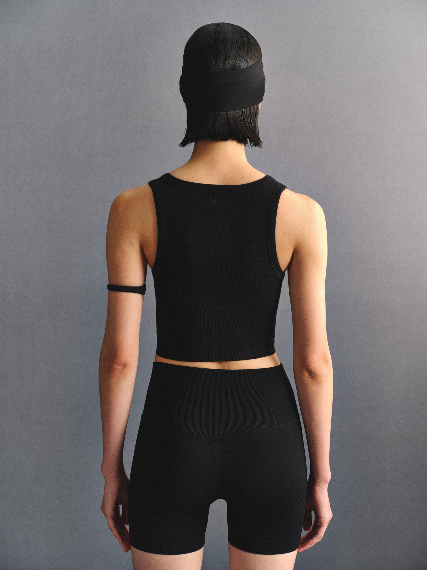 「3S」Cropped Deep V‑Neck Cami Top
