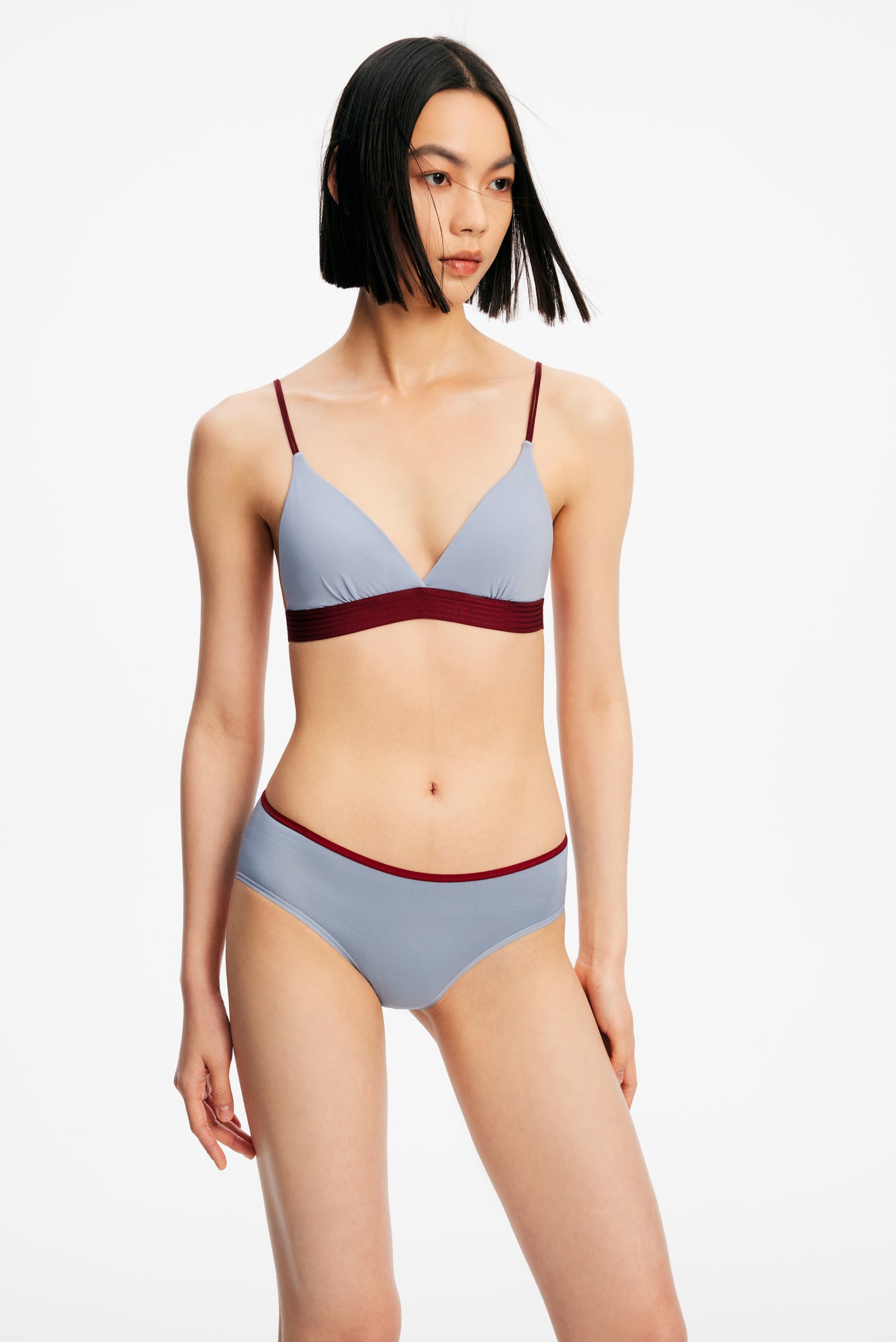 Wire-Free Contrast Triangle Bra - The Blender
