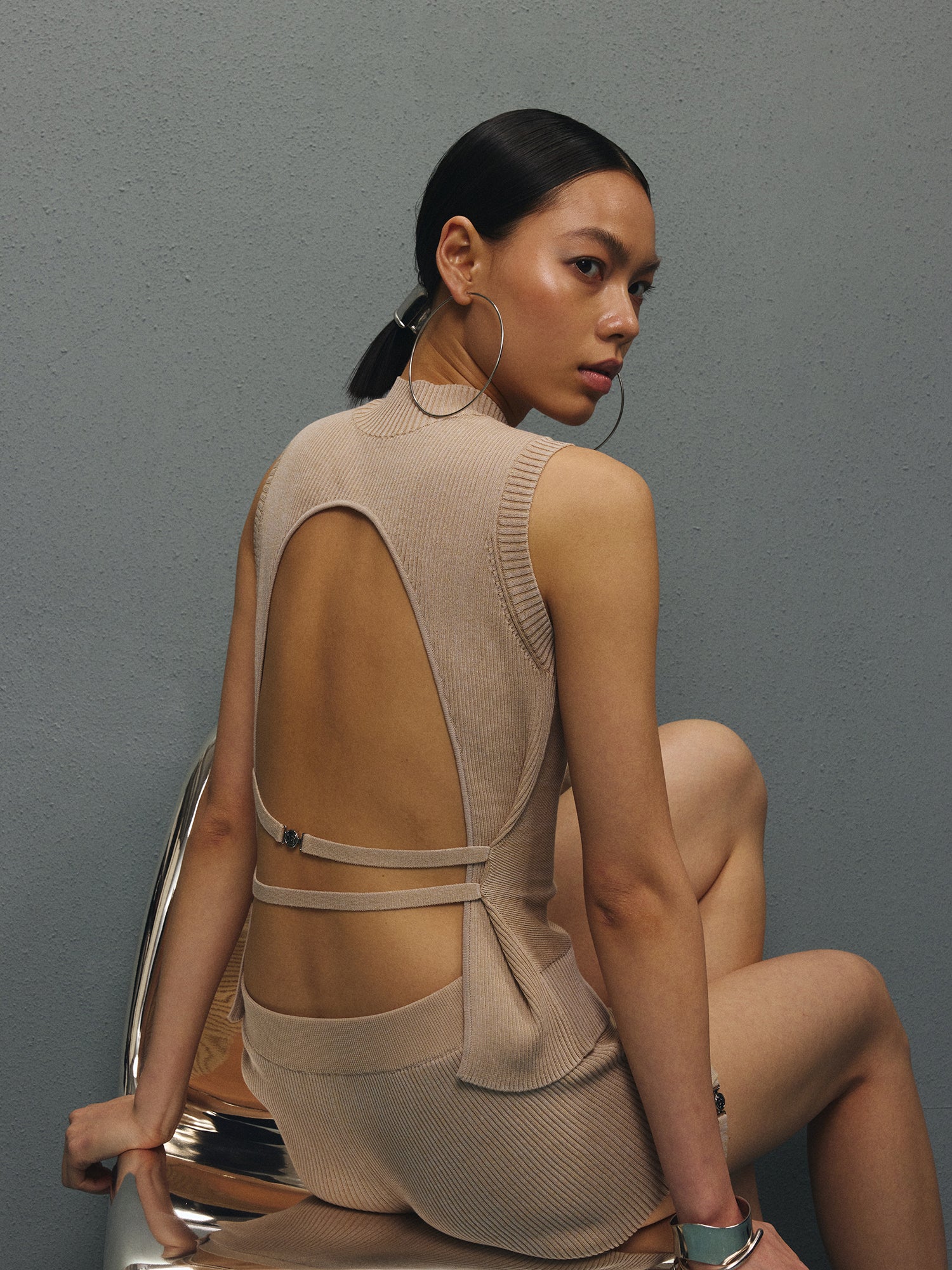 Knit Mock Neck Open-Back Vest/6020TOP 
