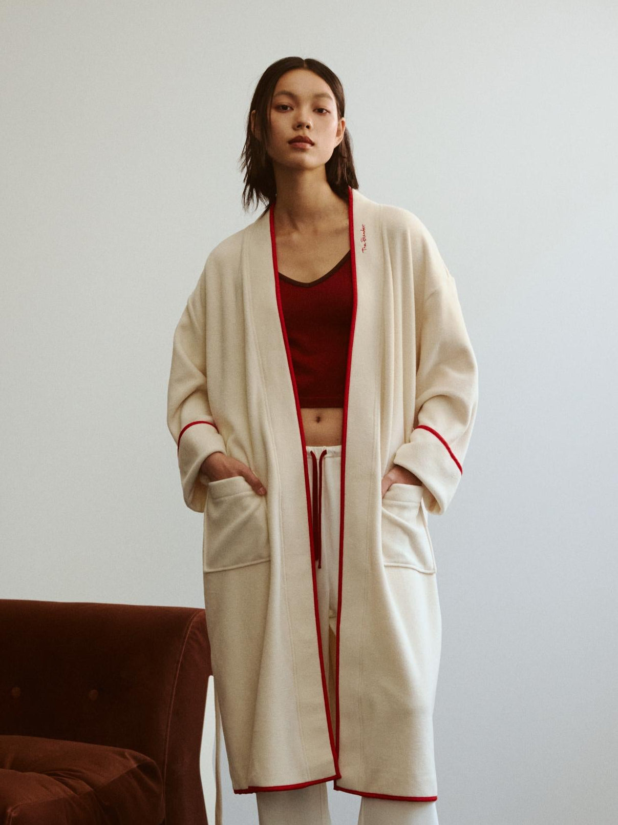 Contrast-Logo Embroidered Robe - The Blender