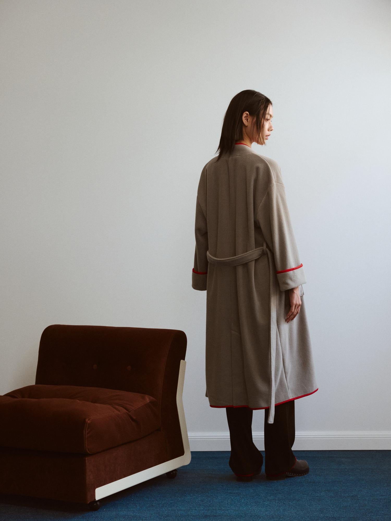 Contrast-Logo Embroidered Robe - The Blender