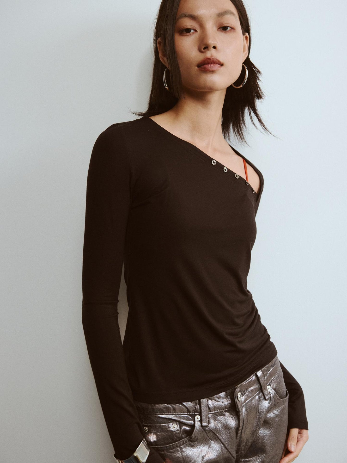 Slant Henley Collar Long-Sleeve Tee - The Blender