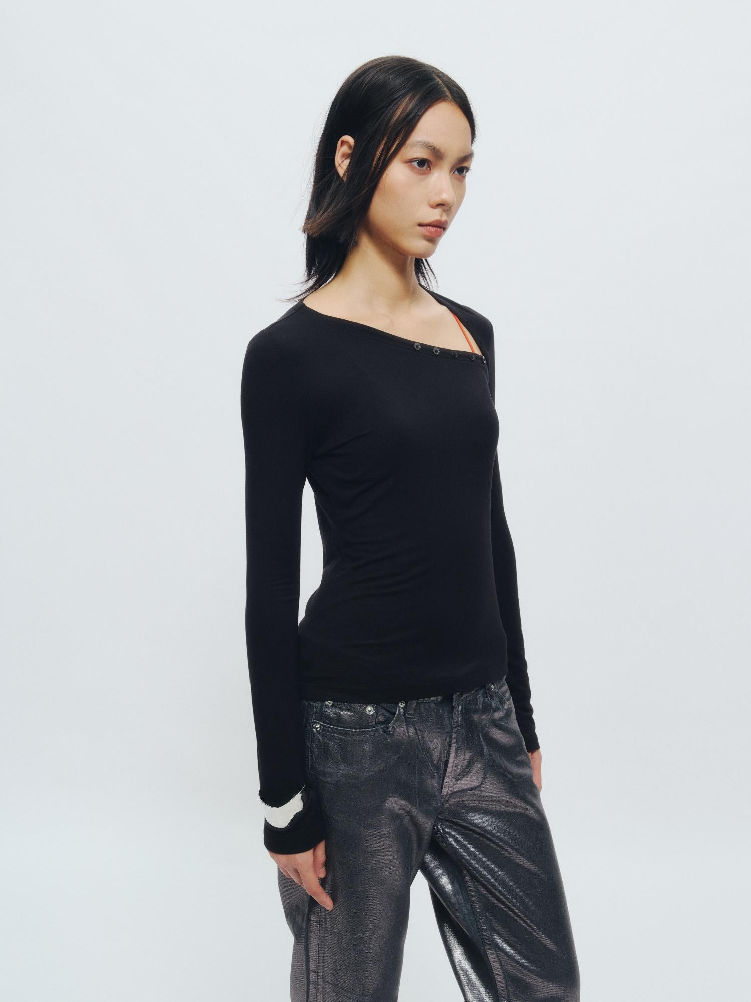 Slant Henley Collar Long-Sleeve Tee - The Blender