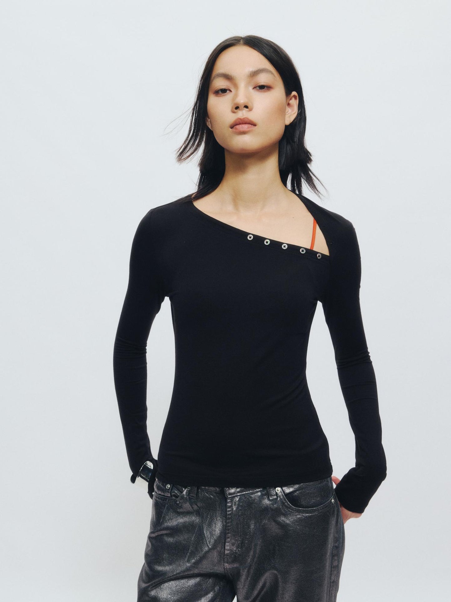 Slant Henley Collar Long-Sleeve Tee - The Blender