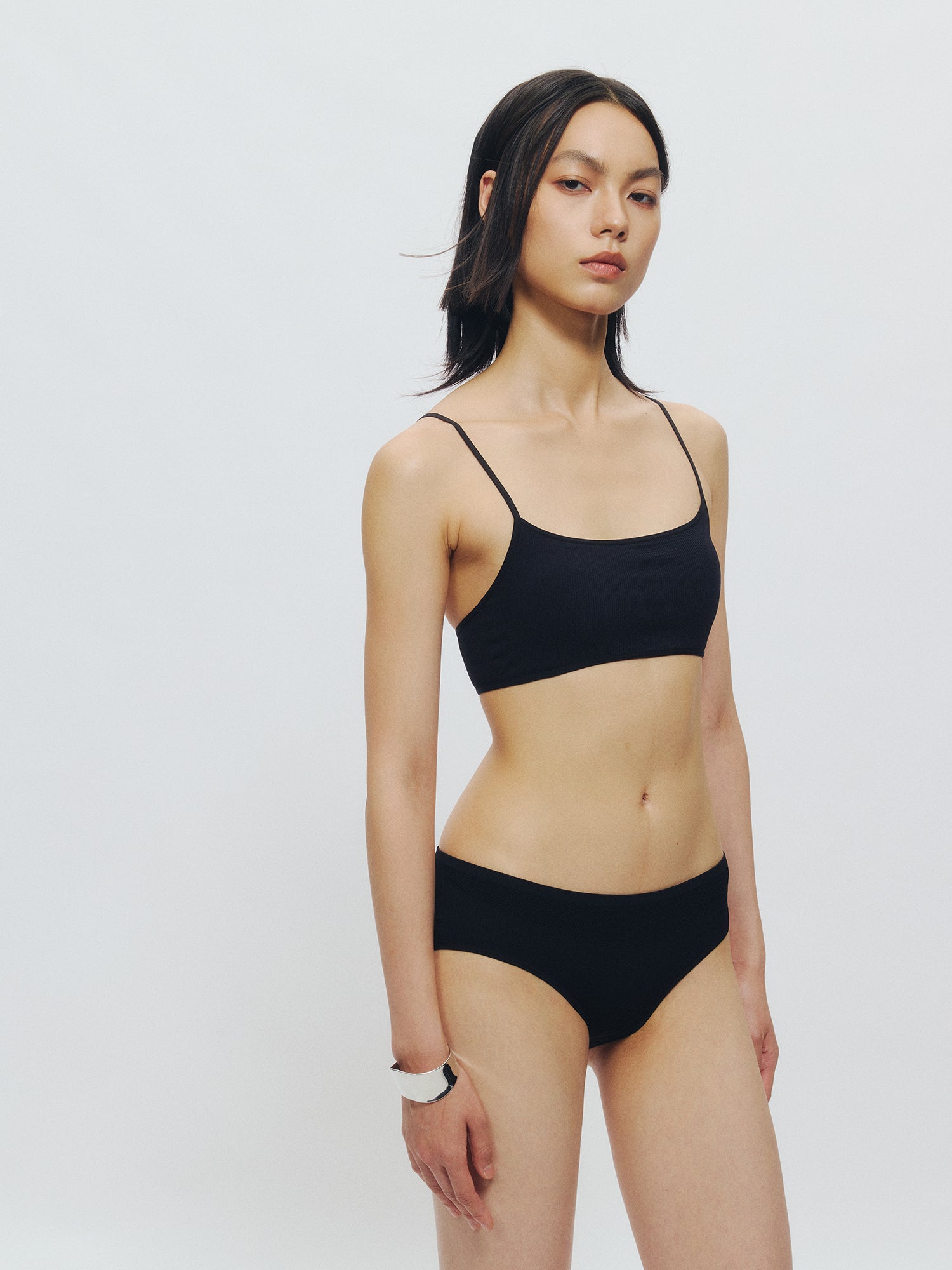 Flat Neck Narrow Cup Tank Bra - The Blender