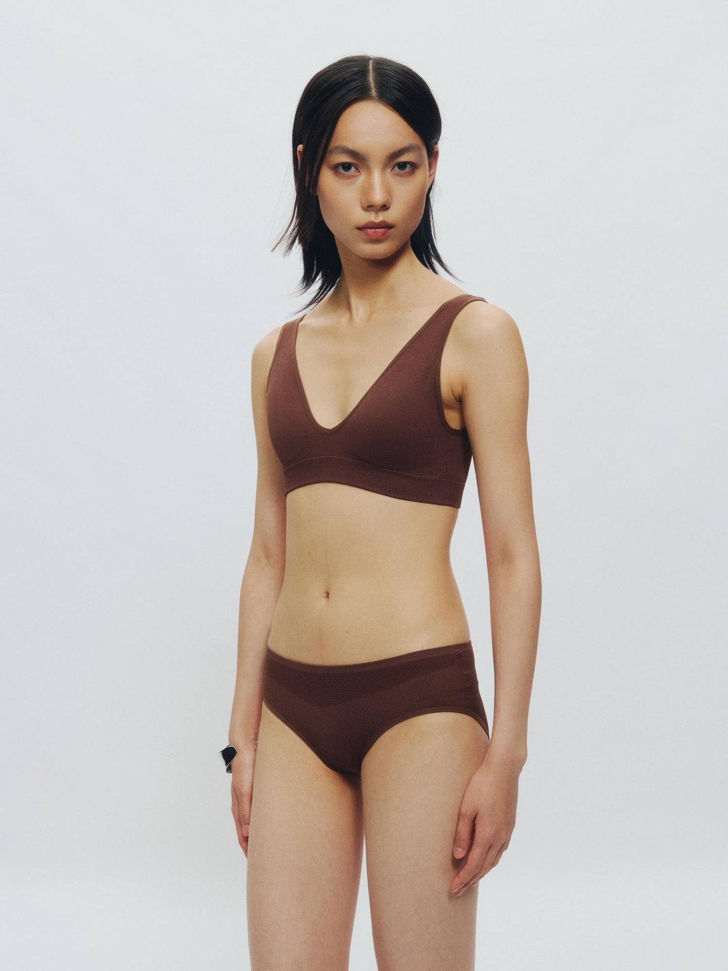 Mid-Rise Seamless Briefs - The Blender