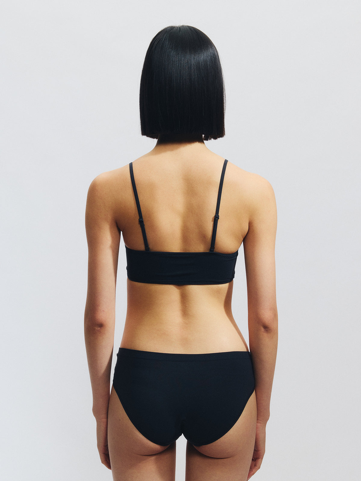 GREEEN Deep V-Neck Vest Bra - The Blender