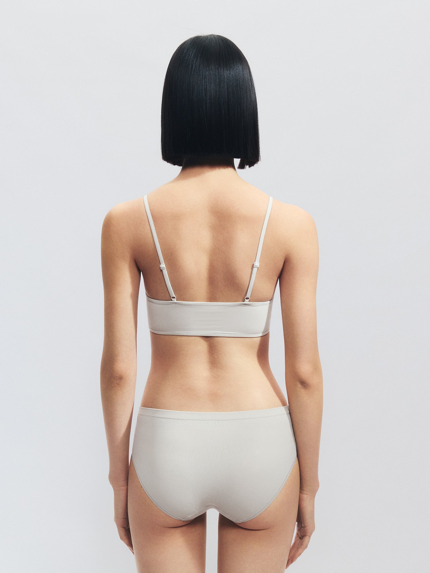 GREEEN Deep V-Neck Vest Bra - The Blender