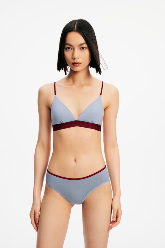 Wire-Free Contrast Triangle Bra - The Blender