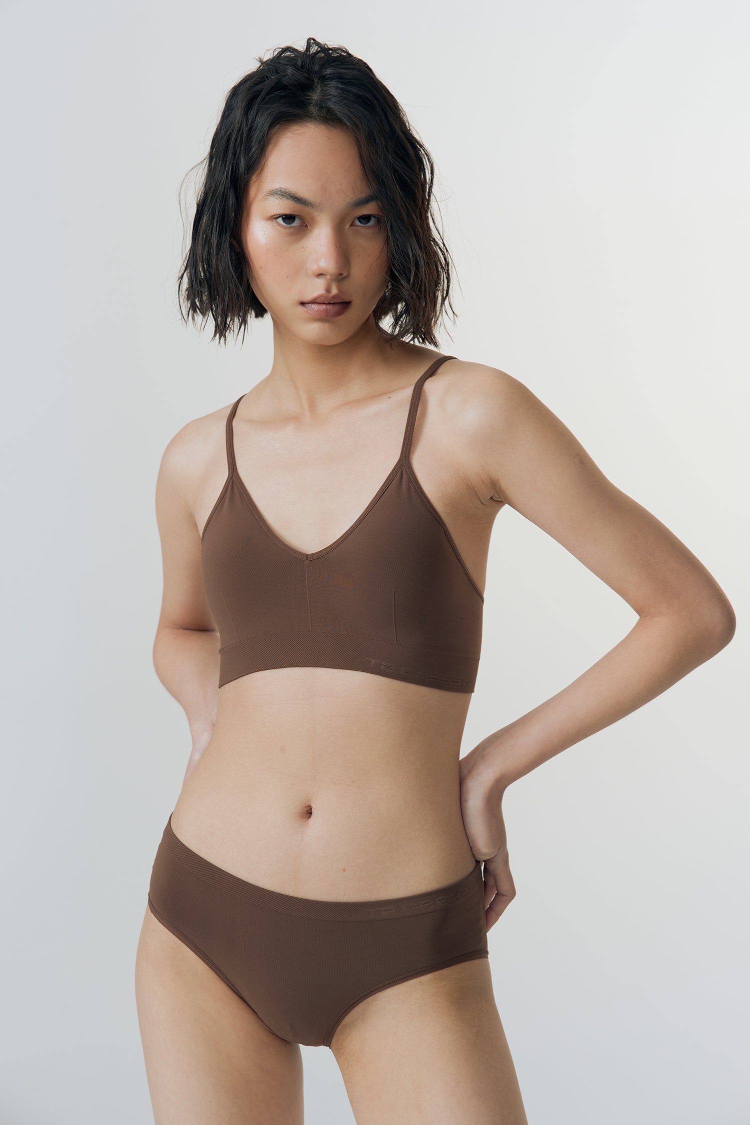 GREEEN Mid-rise Trousers - The Blender