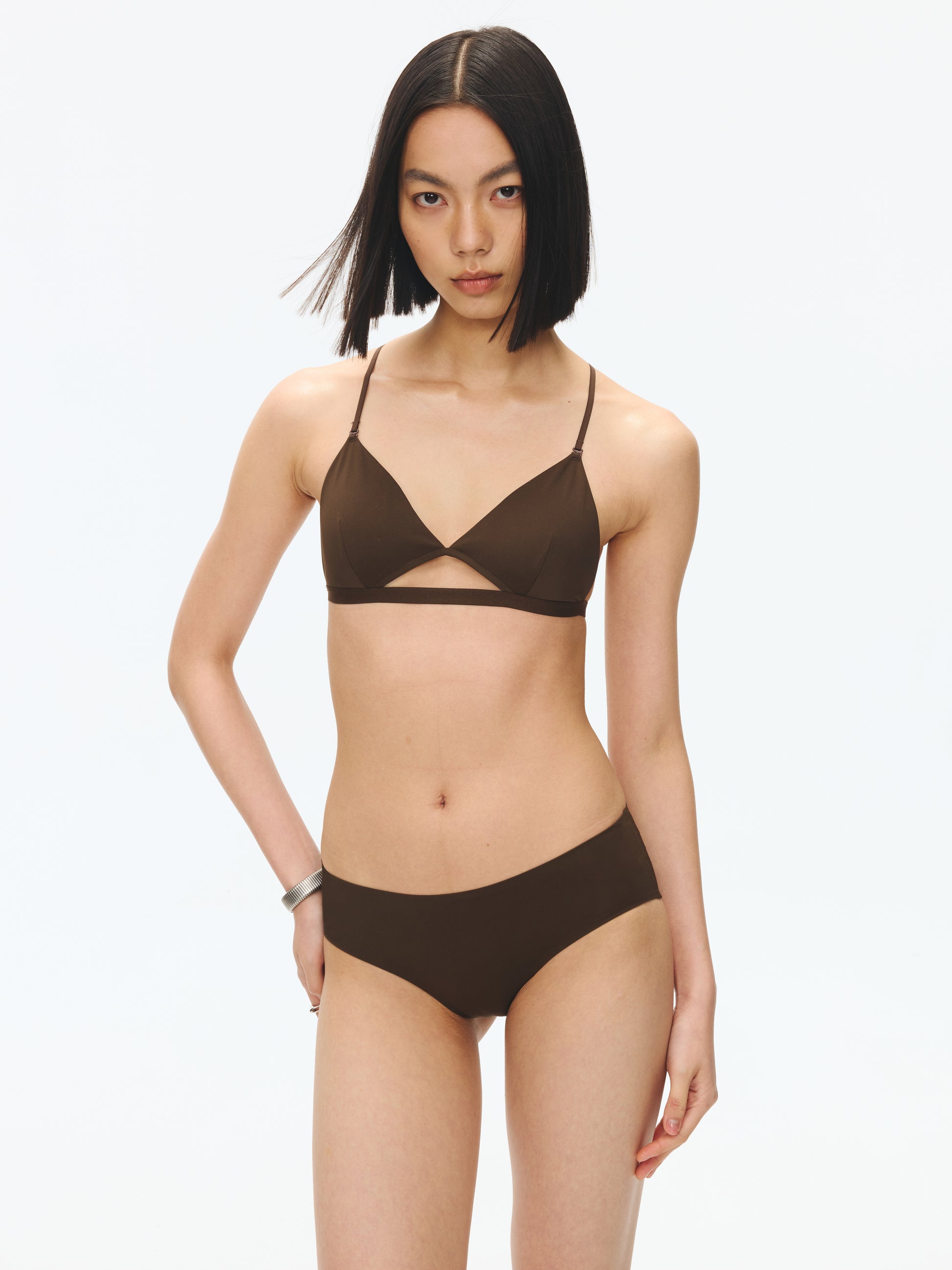 Hollow out triangle cup bra - The Blender