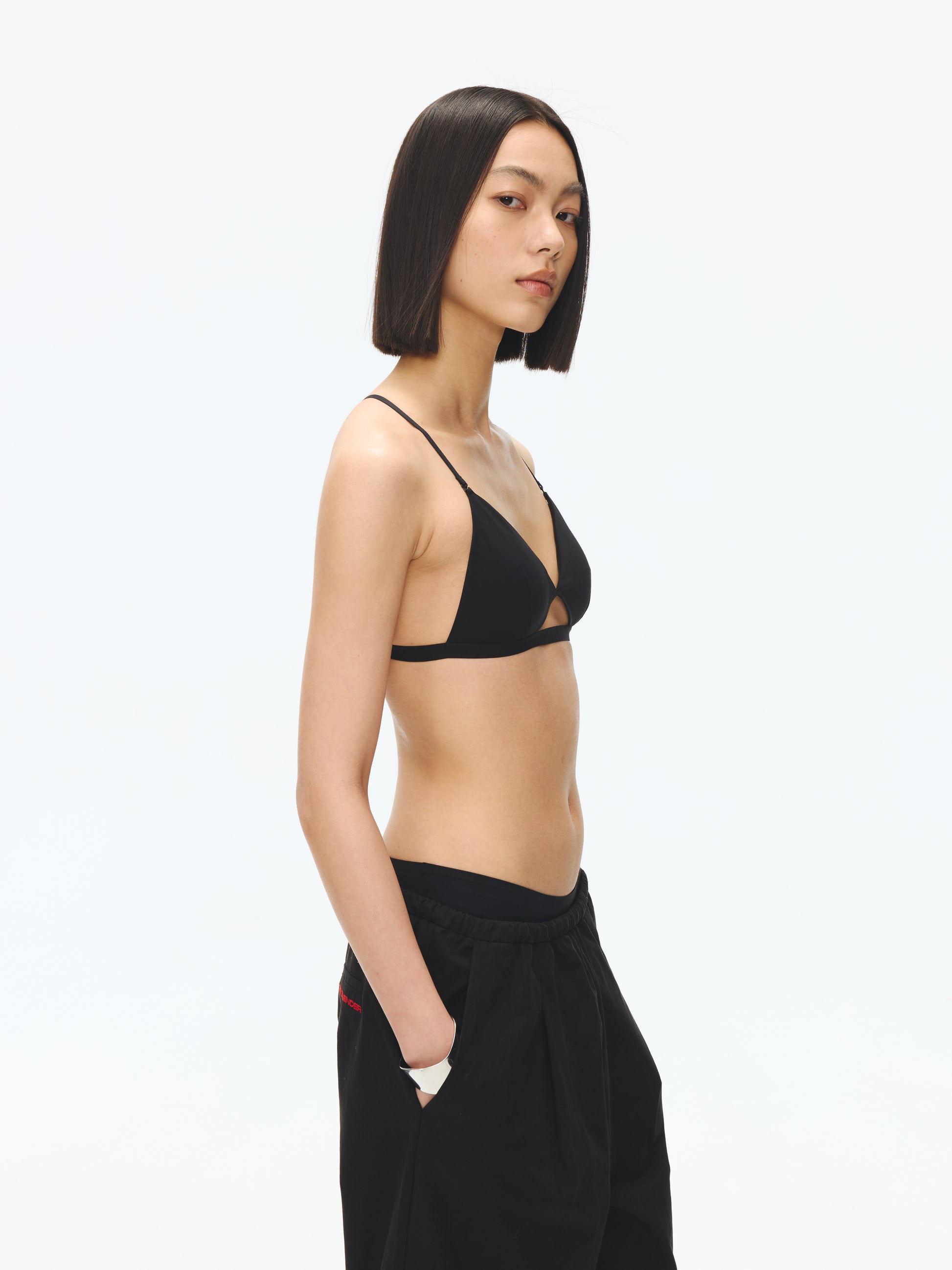 Hollow out triangle cup bra - The Blender