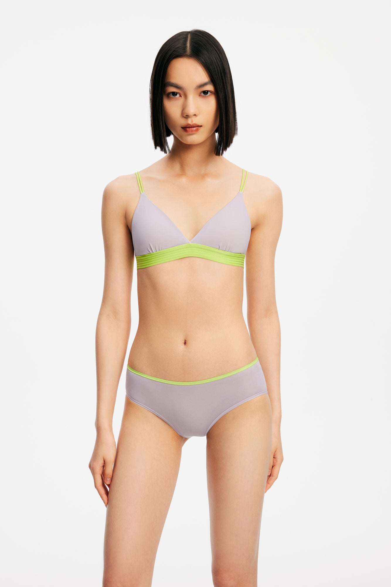 Wire-Free Contrast Triangle Bra - The Blender