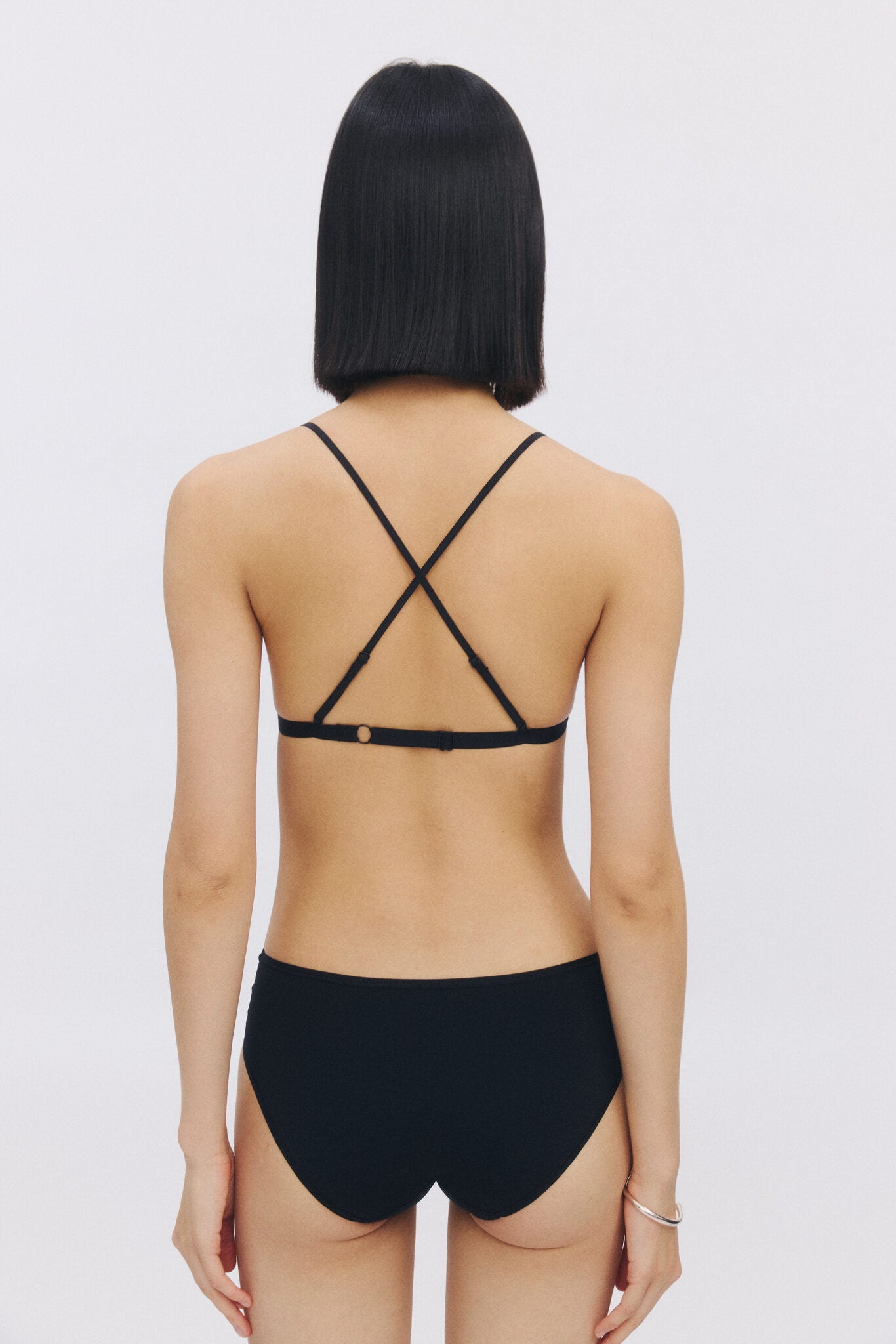 Low-Rise Seamless Briefs